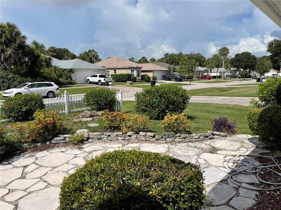 For Rent: $2,750 (3 beds, 2 baths, 1557 Square Feet)