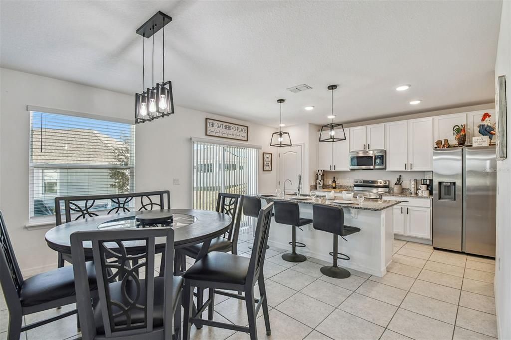 En Venta: $363,000 (5 camas, 3 baños, 2676 Pies cuadrados)