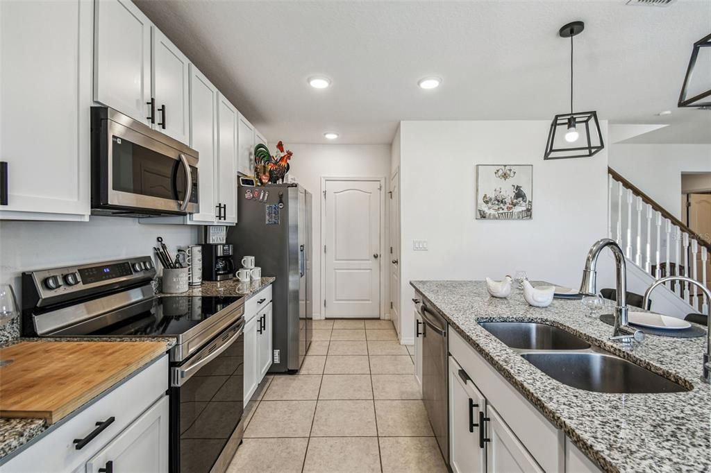 En Venta: $363,000 (5 camas, 3 baños, 2676 Pies cuadrados)