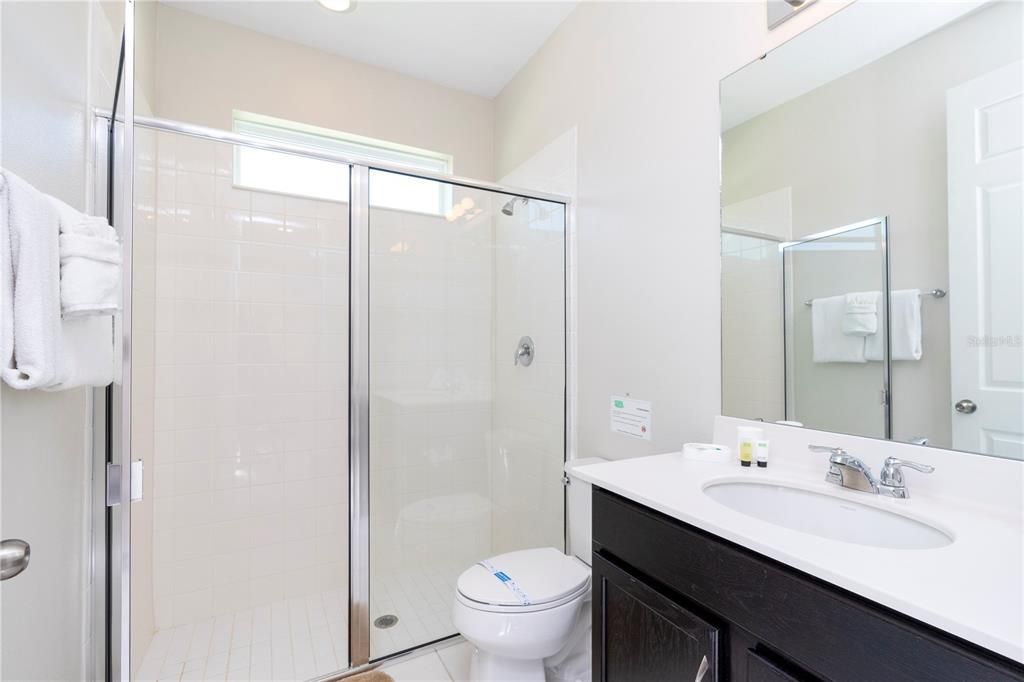 En Venta: $665,000 (7 camas, 6 baños, 3533 Pies cuadrados)