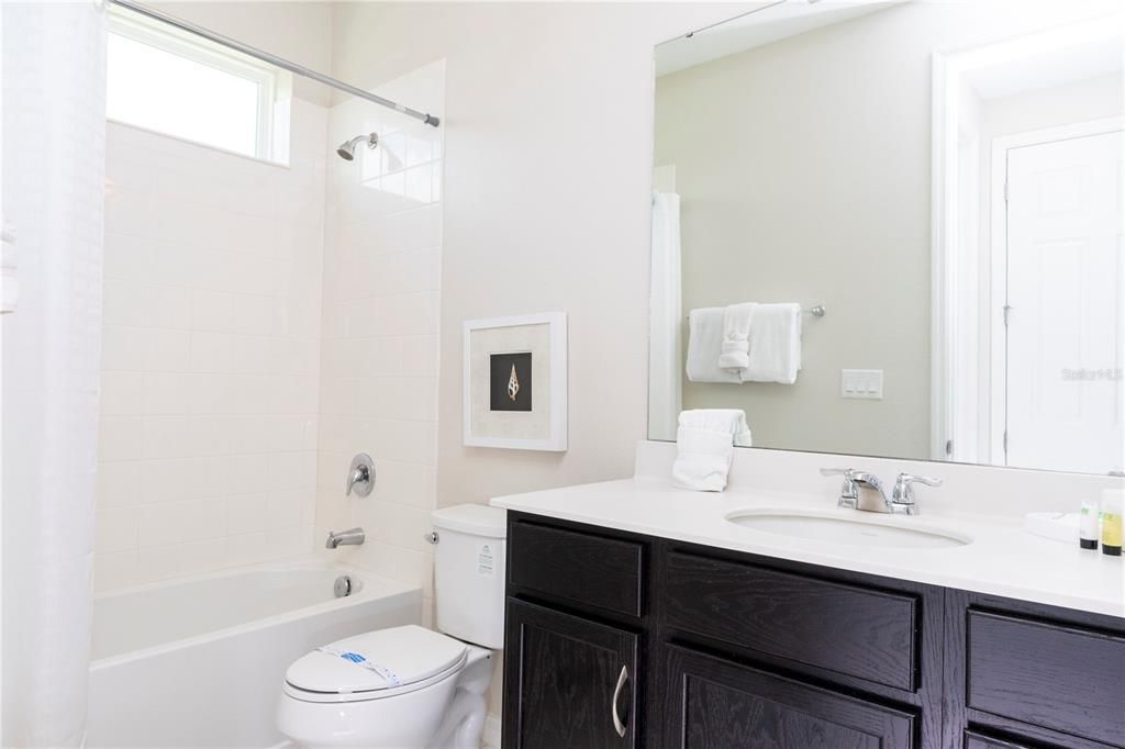 En Venta: $665,000 (7 camas, 6 baños, 3533 Pies cuadrados)