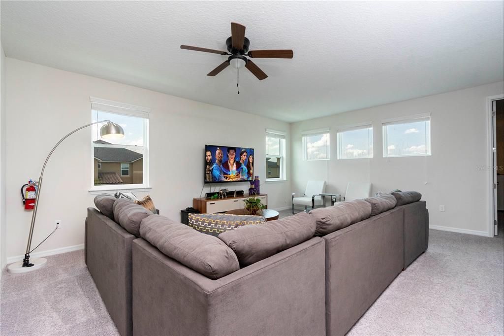 En Venta: $665,000 (7 camas, 6 baños, 3533 Pies cuadrados)