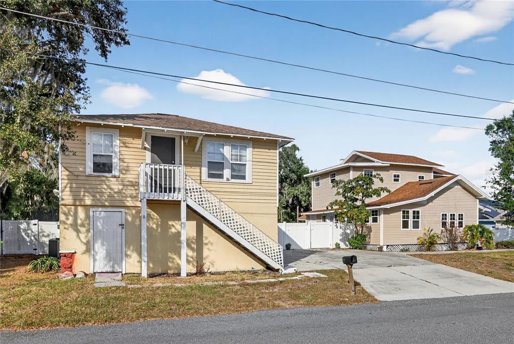 待售: $399,000 (4 贝兹, 2 浴室, 2059 平方英尺)