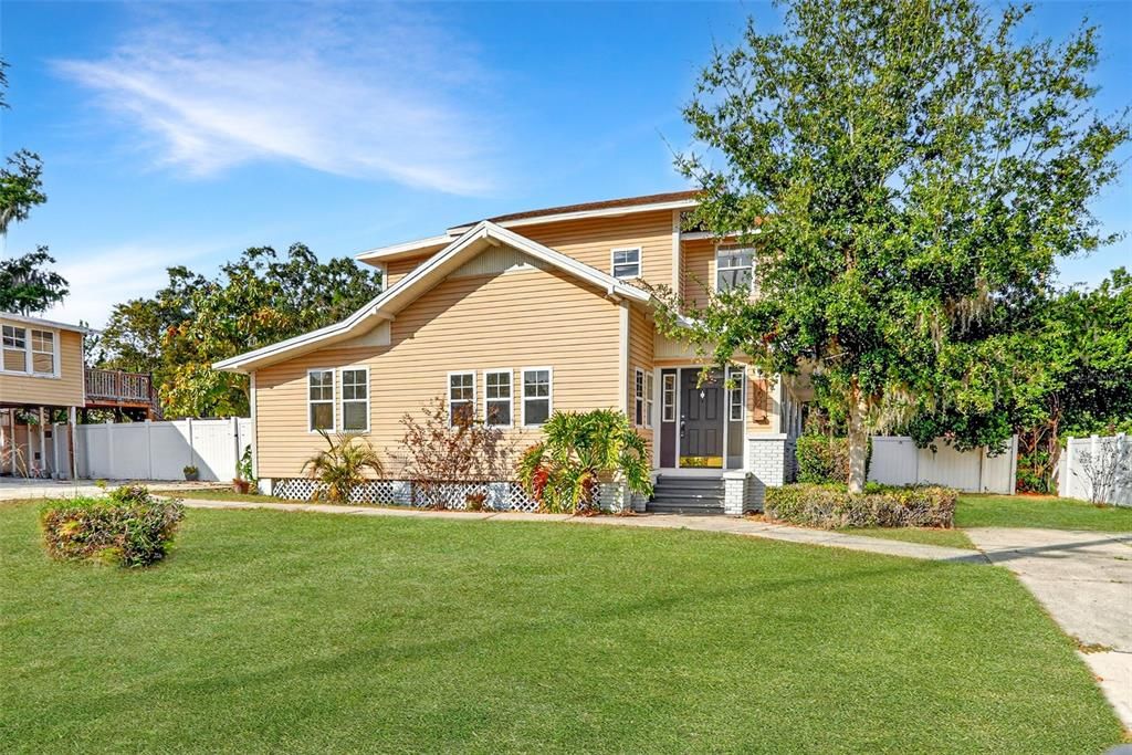 待售: $399,000 (4 贝兹, 2 浴室, 2059 平方英尺)