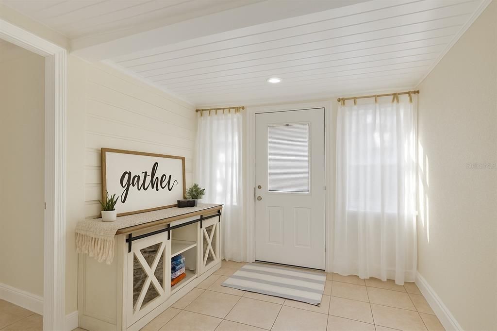 待售: $399,000 (4 贝兹, 2 浴室, 2059 平方英尺)