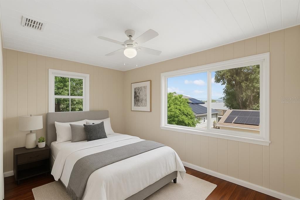 待售: $399,000 (4 贝兹, 2 浴室, 2059 平方英尺)