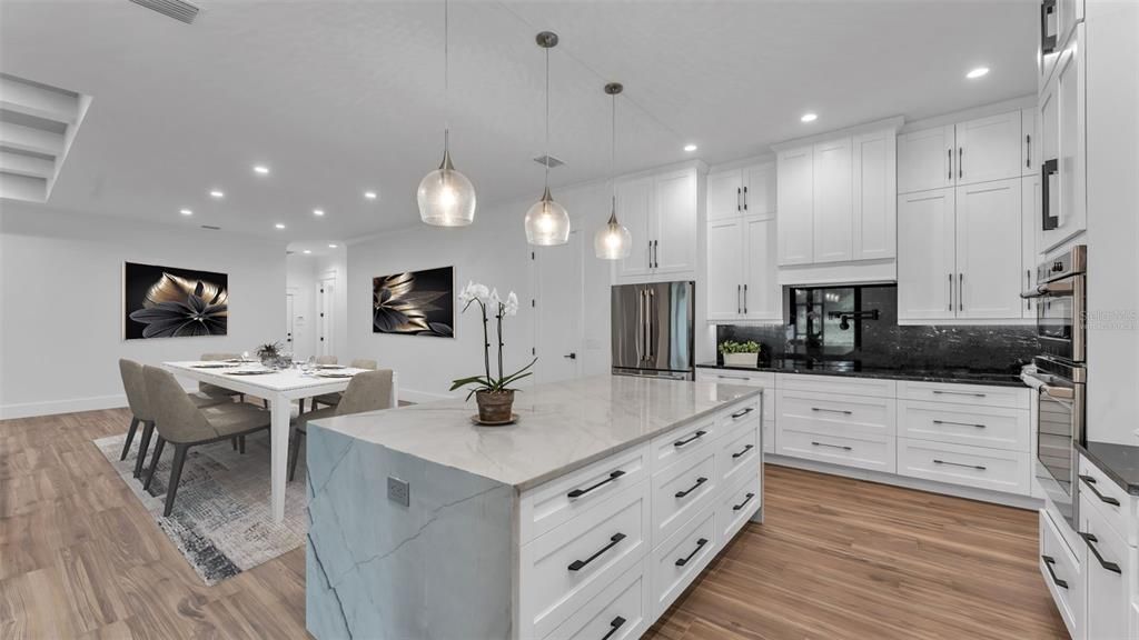 На продажу: $899,000 (3 спален, 3 ванн, 2709 Квадратных фут)