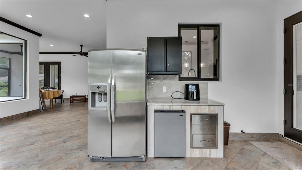 На продажу: $899,000 (3 спален, 3 ванн, 2709 Квадратных фут)