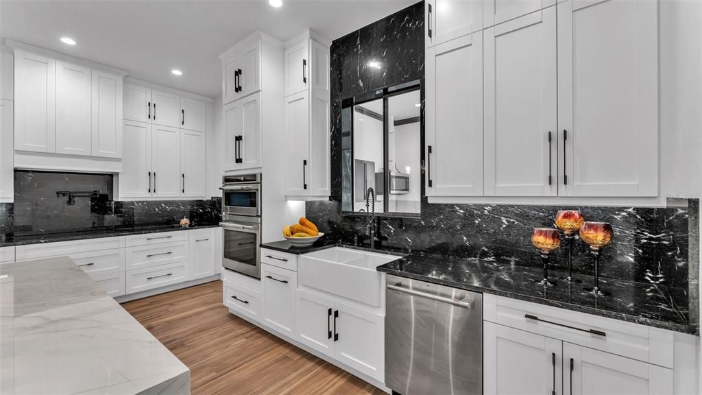 На продажу: $899,000 (3 спален, 3 ванн, 2709 Квадратных фут)