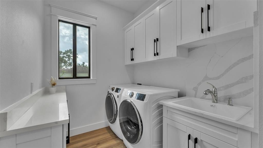 На продажу: $899,000 (3 спален, 3 ванн, 2709 Квадратных фут)