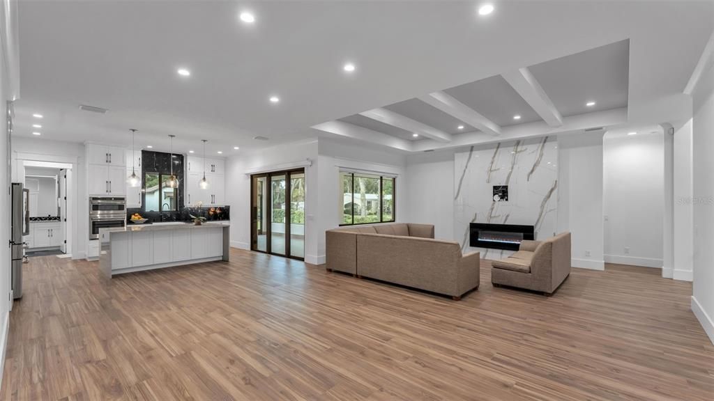 На продажу: $899,000 (3 спален, 3 ванн, 2709 Квадратных фут)