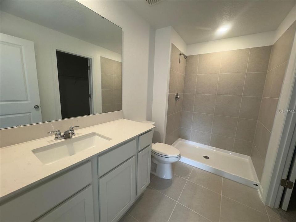 For Rent: $2,000 (3 beds, 2 baths, 1487 Square Feet)