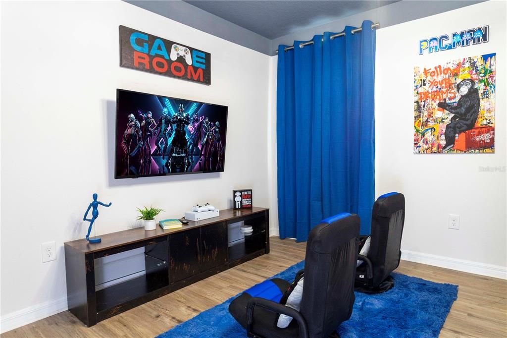 For Rent: $2,690 (4 beds, 3 baths, 1907 Square Feet)