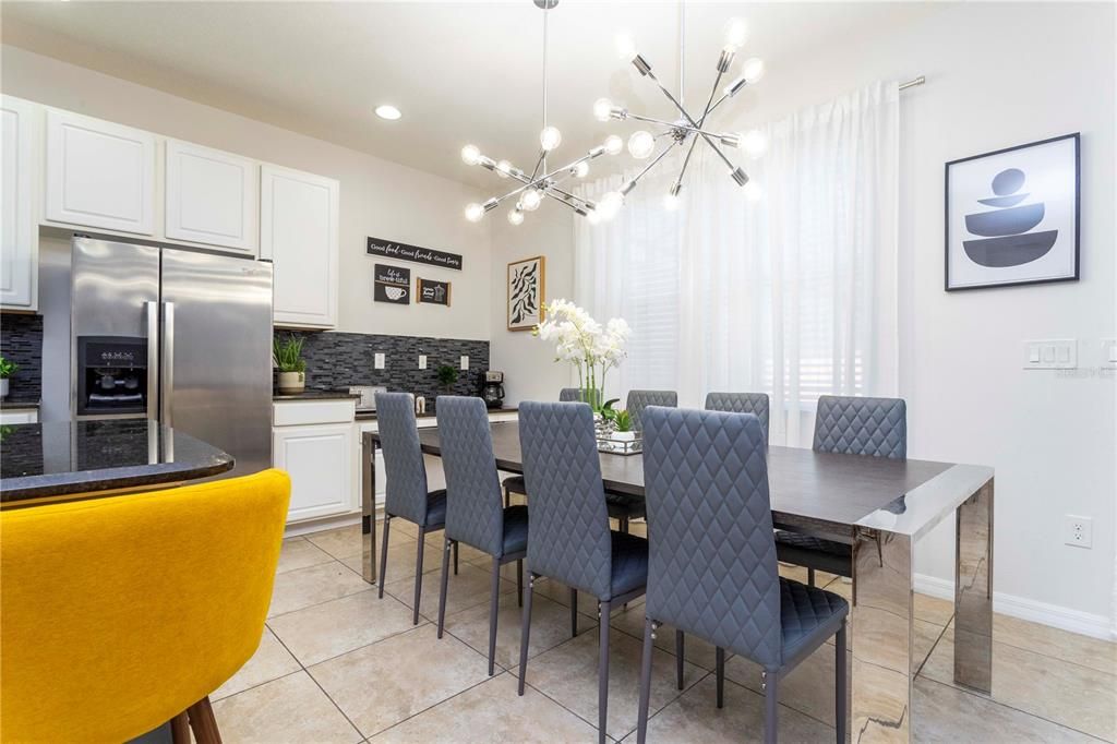 For Rent: $2,690 (4 beds, 3 baths, 1907 Square Feet)