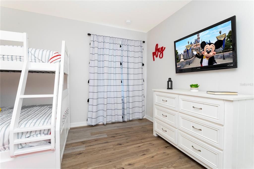 For Rent: $2,690 (4 beds, 3 baths, 1907 Square Feet)