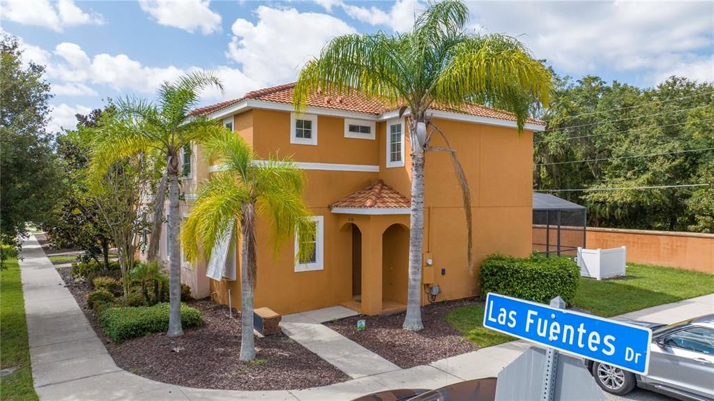 For Rent: $2,690 (4 beds, 3 baths, 1907 Square Feet)