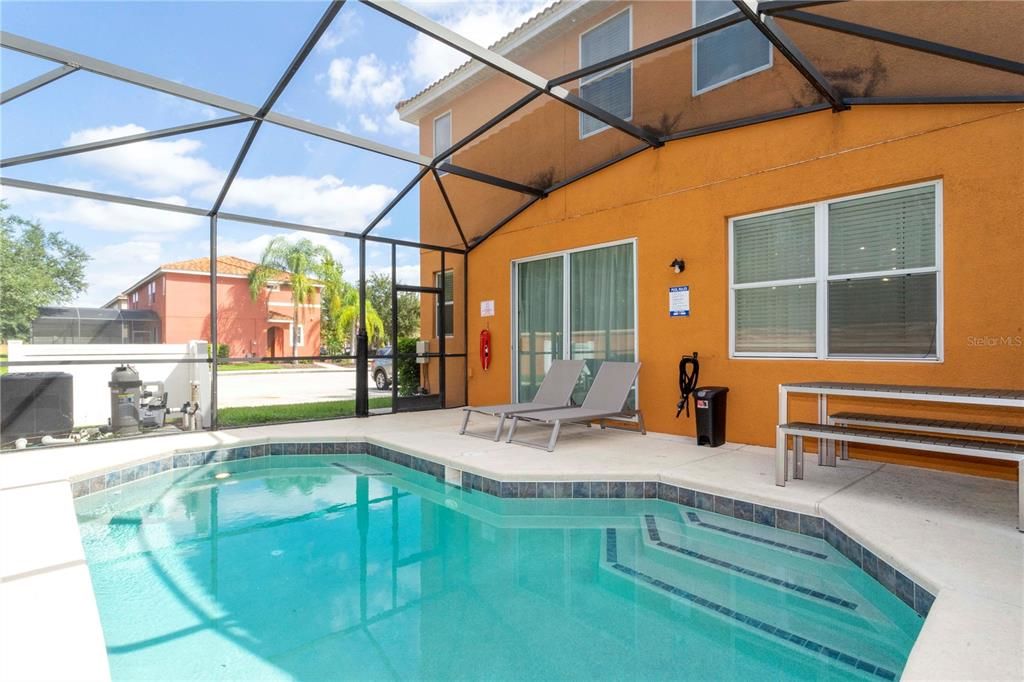 For Rent: $2,690 (4 beds, 3 baths, 1907 Square Feet)