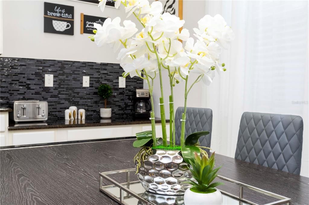 For Rent: $2,690 (4 beds, 3 baths, 1907 Square Feet)