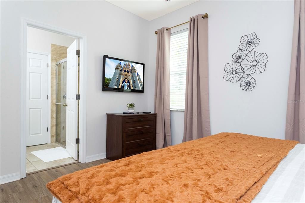 For Rent: $2,690 (4 beds, 3 baths, 1907 Square Feet)