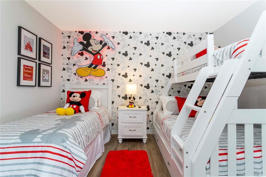 For Rent: $2,690 (4 beds, 3 baths, 1907 Square Feet)