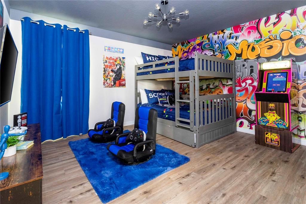 For Rent: $2,690 (4 beds, 3 baths, 1907 Square Feet)