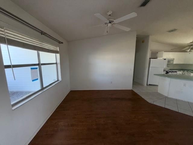 For Sale: $250,000 (3 beds, 2 baths, 1527 Square Feet)