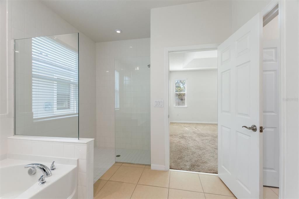 В аренду: $2,800 (4 спален, 2 ванн, 2170 Квадратных фут)