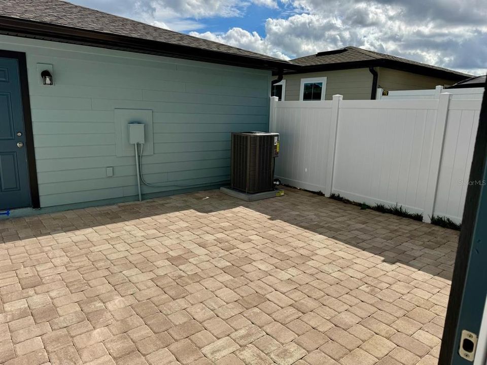 出租: $2,900 (3 贝兹, 2 浴室, 1675 平方英尺)