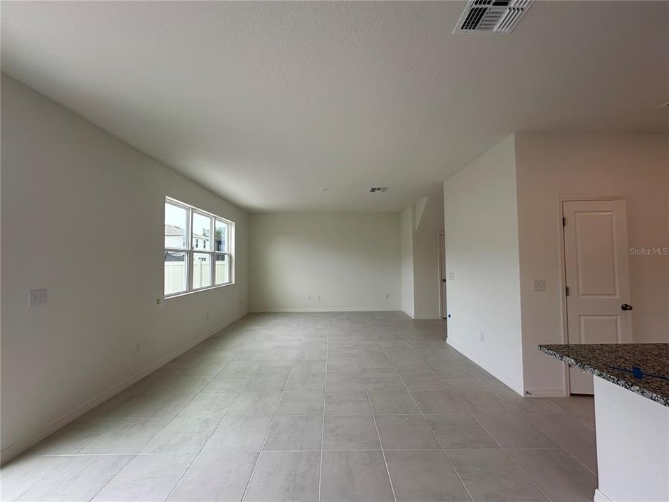 For Rent: $2,700 (4 beds, 3 baths, 2385 Square Feet)