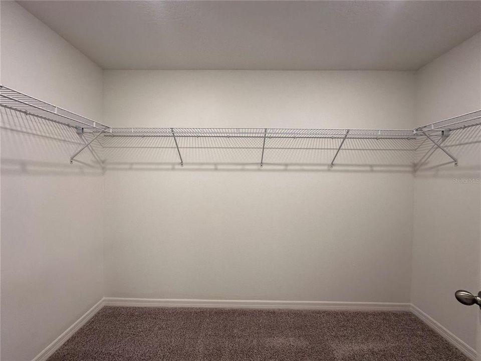 For Rent: $2,700 (4 beds, 3 baths, 2385 Square Feet)