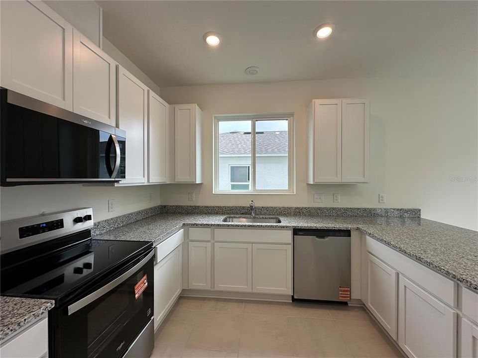 For Rent: $2,700 (4 beds, 3 baths, 2385 Square Feet)