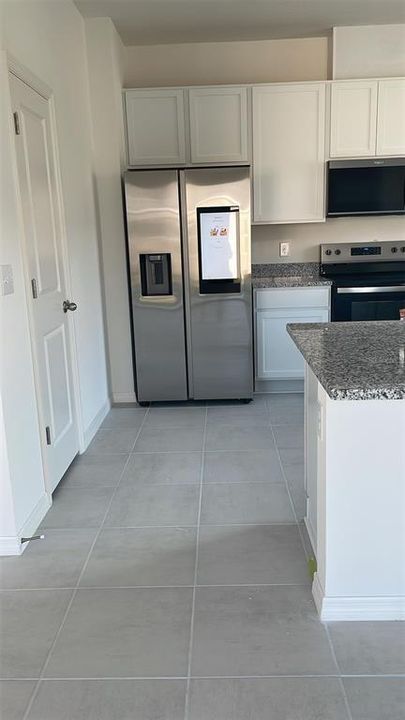 For Rent: $2,700 (4 beds, 3 baths, 2385 Square Feet)