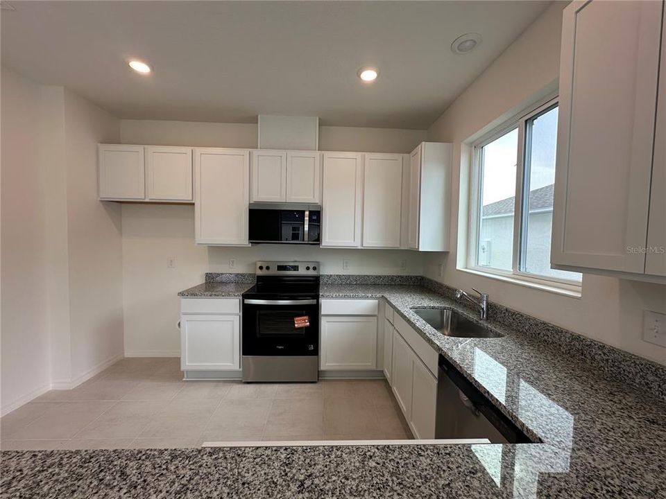 For Rent: $2,700 (4 beds, 3 baths, 2385 Square Feet)