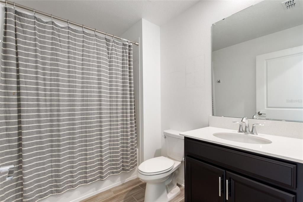 En Renta: $3,200 (4 camas, 3 baños, 2621 Pies cuadrados)