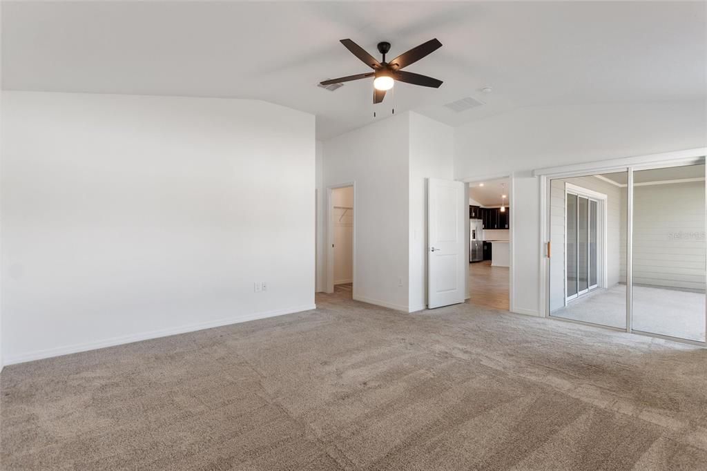 En Renta: $3,200 (4 camas, 3 baños, 2621 Pies cuadrados)