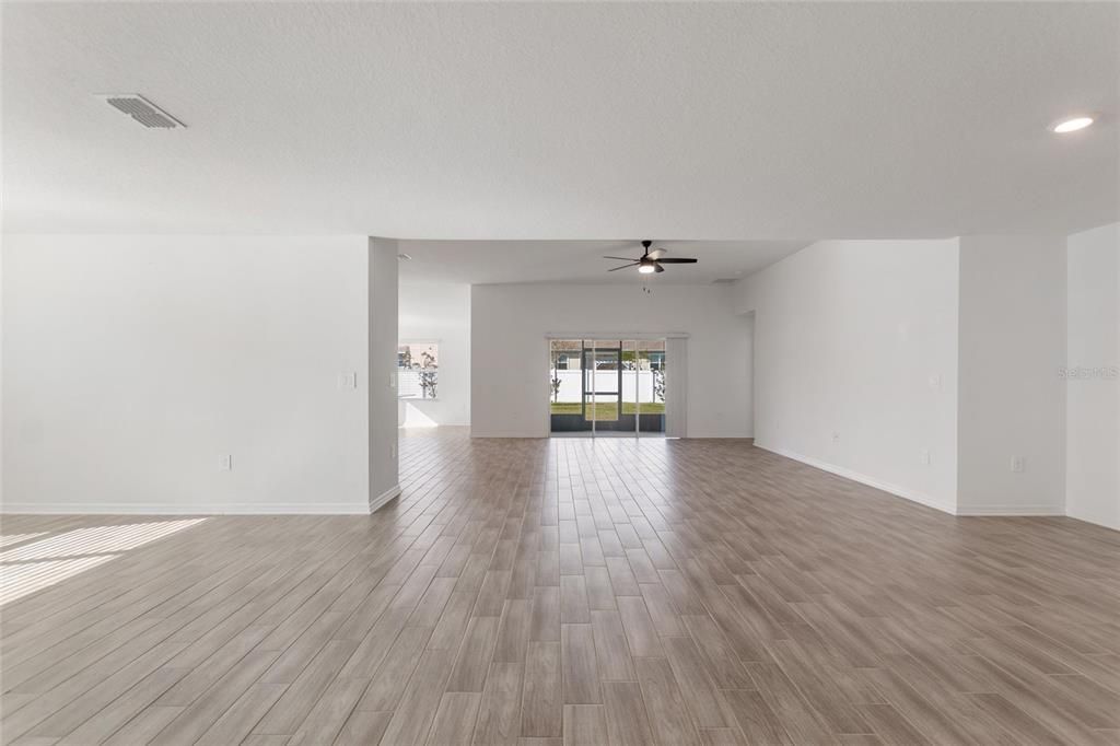 En Renta: $3,200 (4 camas, 3 baños, 2621 Pies cuadrados)