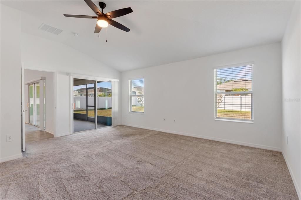 En Renta: $3,200 (4 camas, 3 baños, 2621 Pies cuadrados)