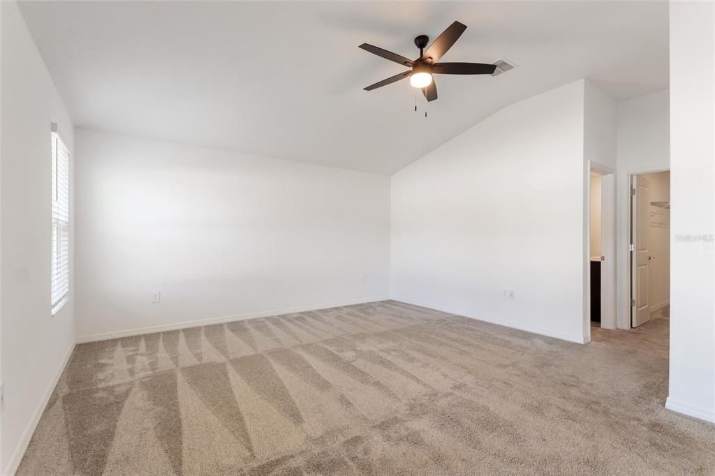 En Renta: $3,200 (4 camas, 3 baños, 2621 Pies cuadrados)