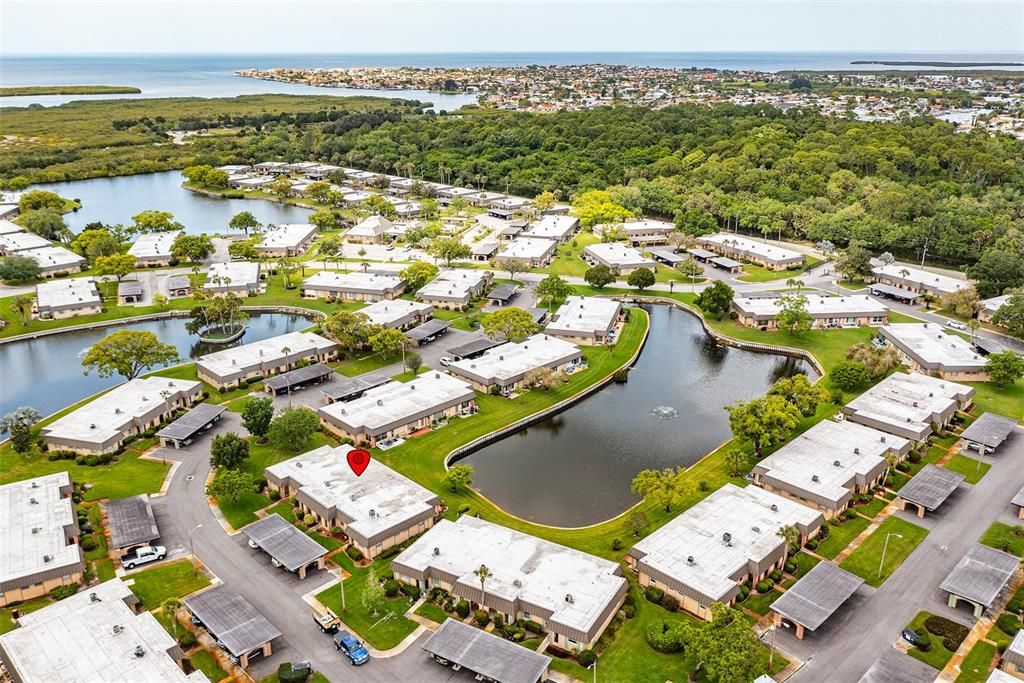 На продажу: $124,900 (2 спален, 1 ванн, 975 Квадратных фут)