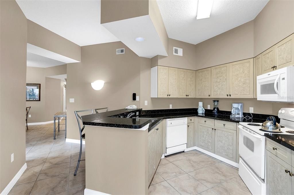 待售: $274,900 (3 贝兹, 2 浴室, 1421 平方英尺)