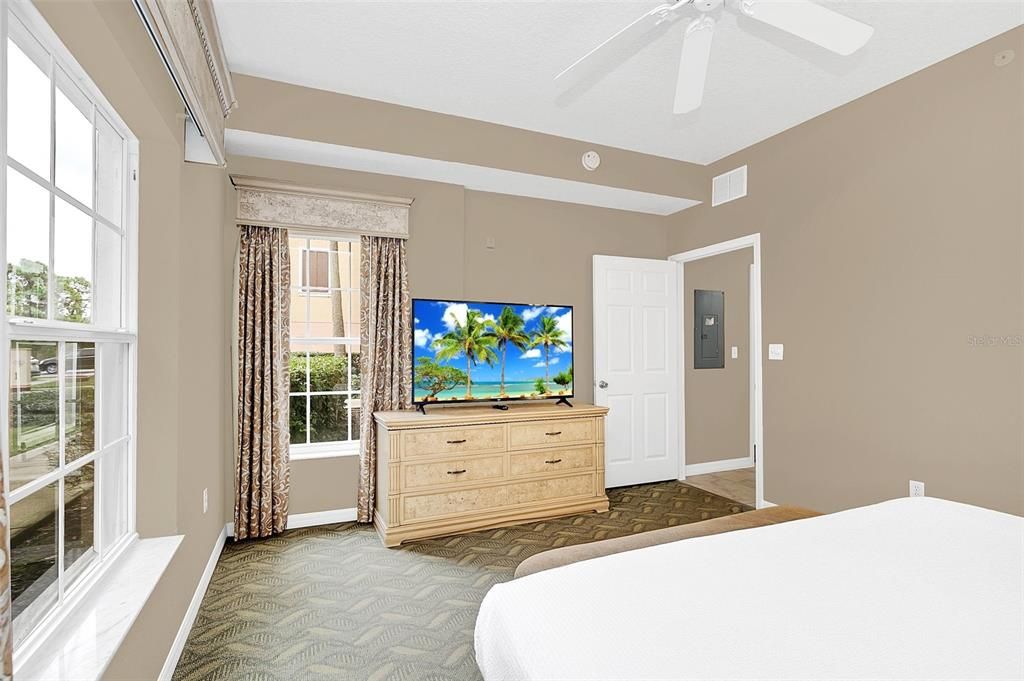 待售: $274,900 (3 贝兹, 2 浴室, 1421 平方英尺)