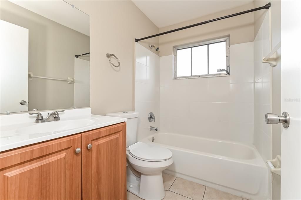 For Rent: $2,275 (3 beds, 2 baths, 1450 Square Feet)