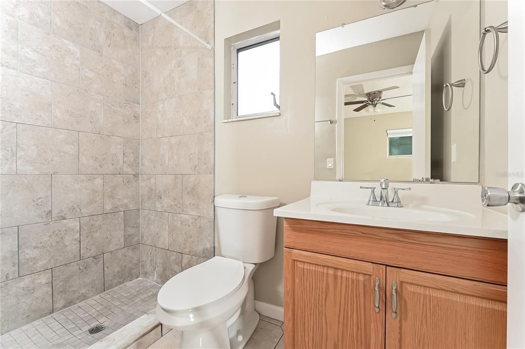 For Rent: $2,275 (3 beds, 2 baths, 1450 Square Feet)