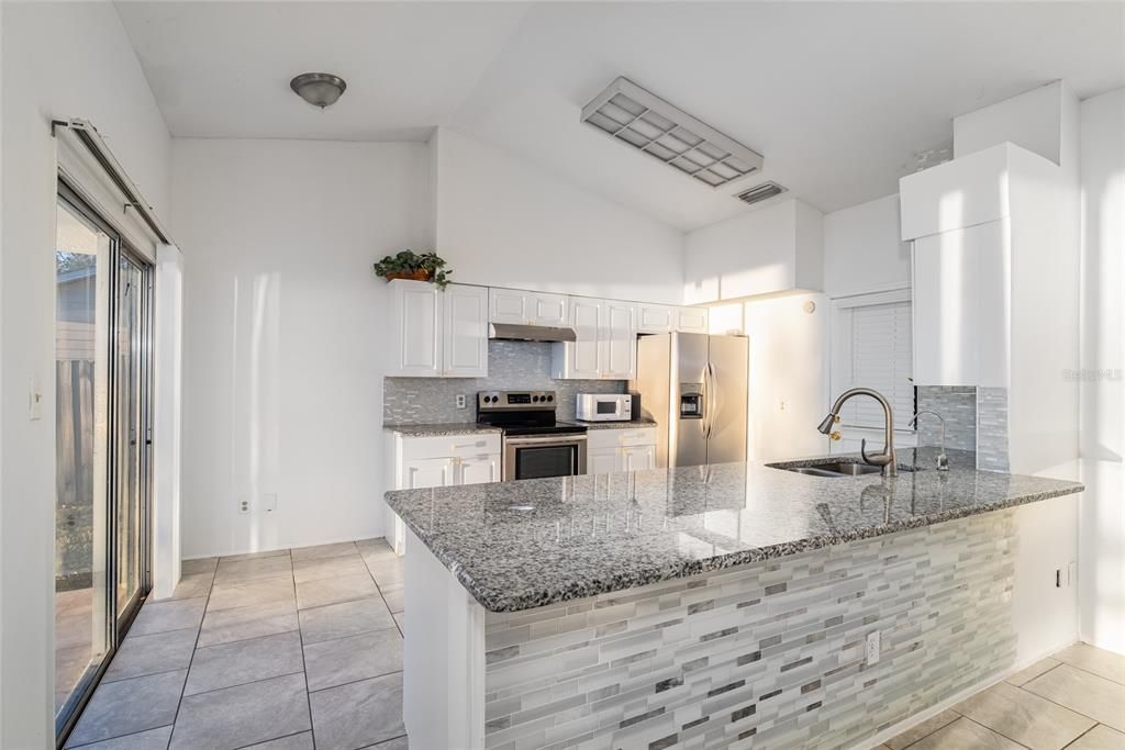 В аренду: $2,500 (3 спален, 2 ванн, 1349 Квадратных фут)