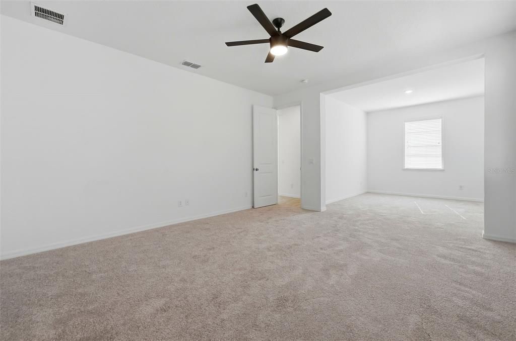 For Rent: $2,150 (3 beds, 2 baths, 2244 Square Feet)