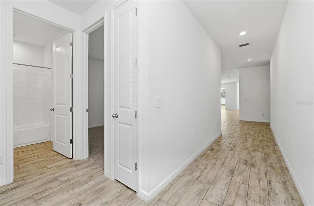 For Rent: $2,150 (3 beds, 2 baths, 2244 Square Feet)