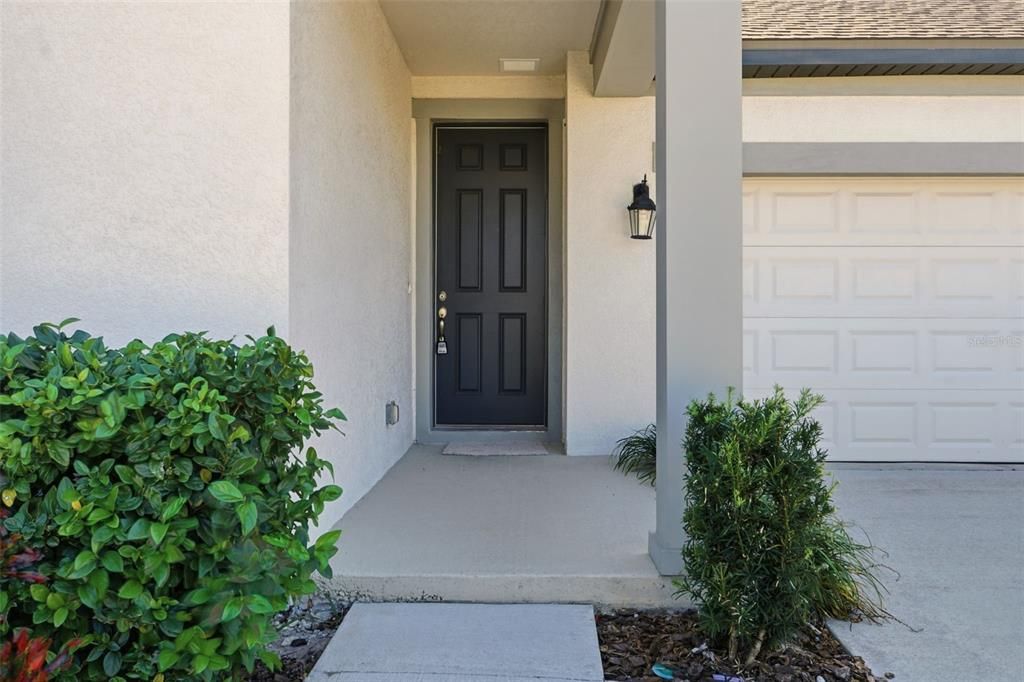 For Rent: $2,150 (3 beds, 2 baths, 2244 Square Feet)