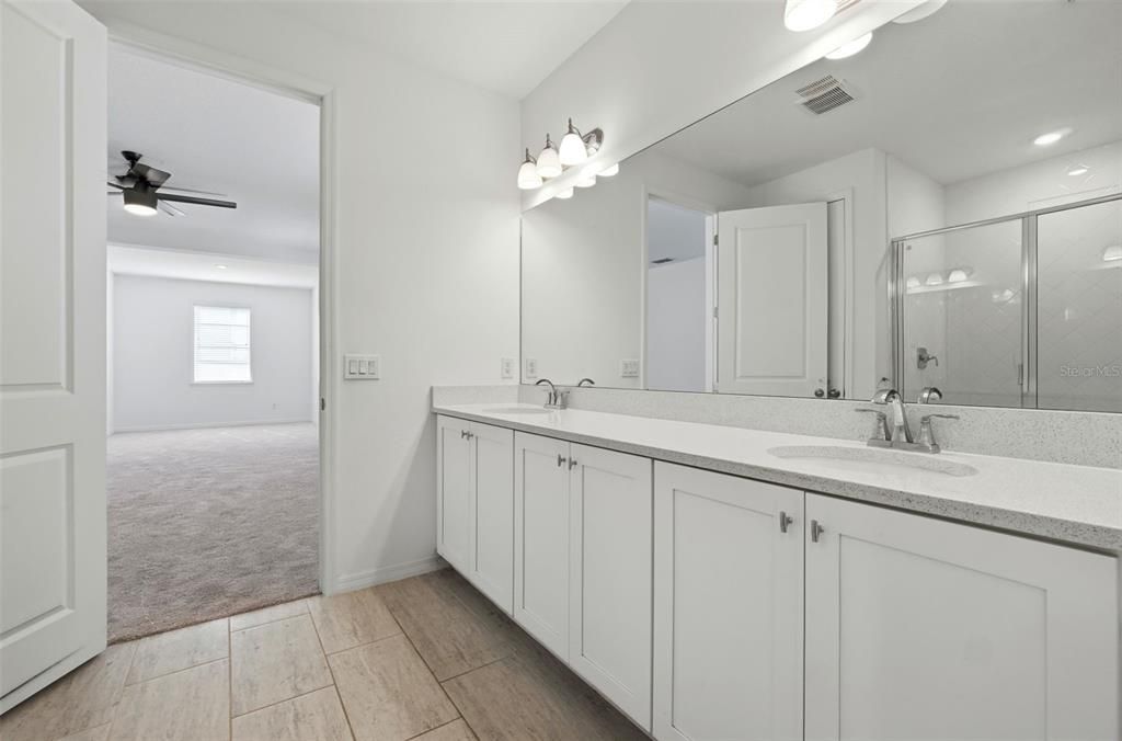 For Rent: $2,150 (3 beds, 2 baths, 2244 Square Feet)