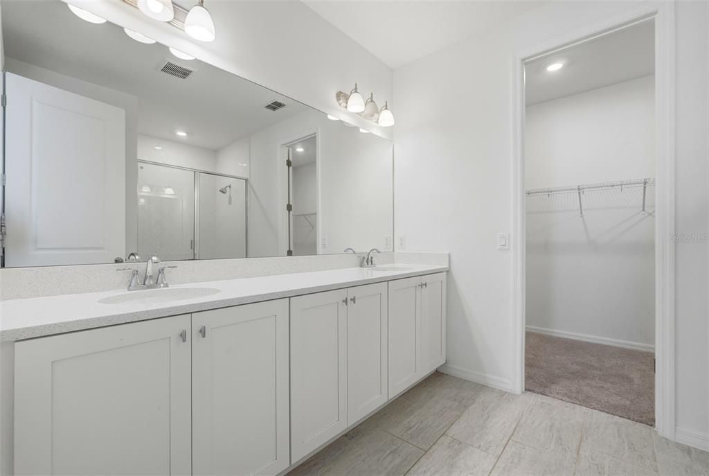 For Rent: $2,150 (3 beds, 2 baths, 2244 Square Feet)