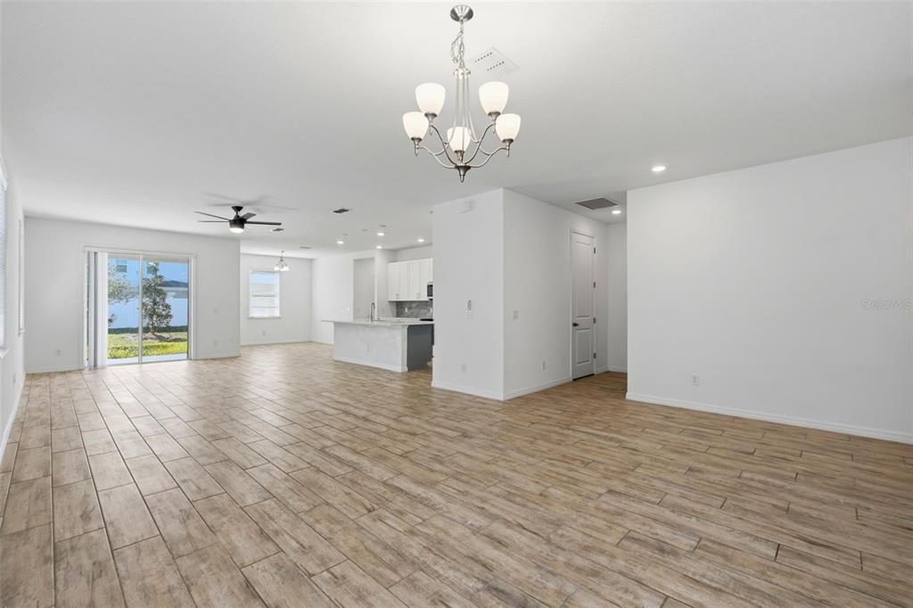 For Rent: $2,150 (3 beds, 2 baths, 2244 Square Feet)